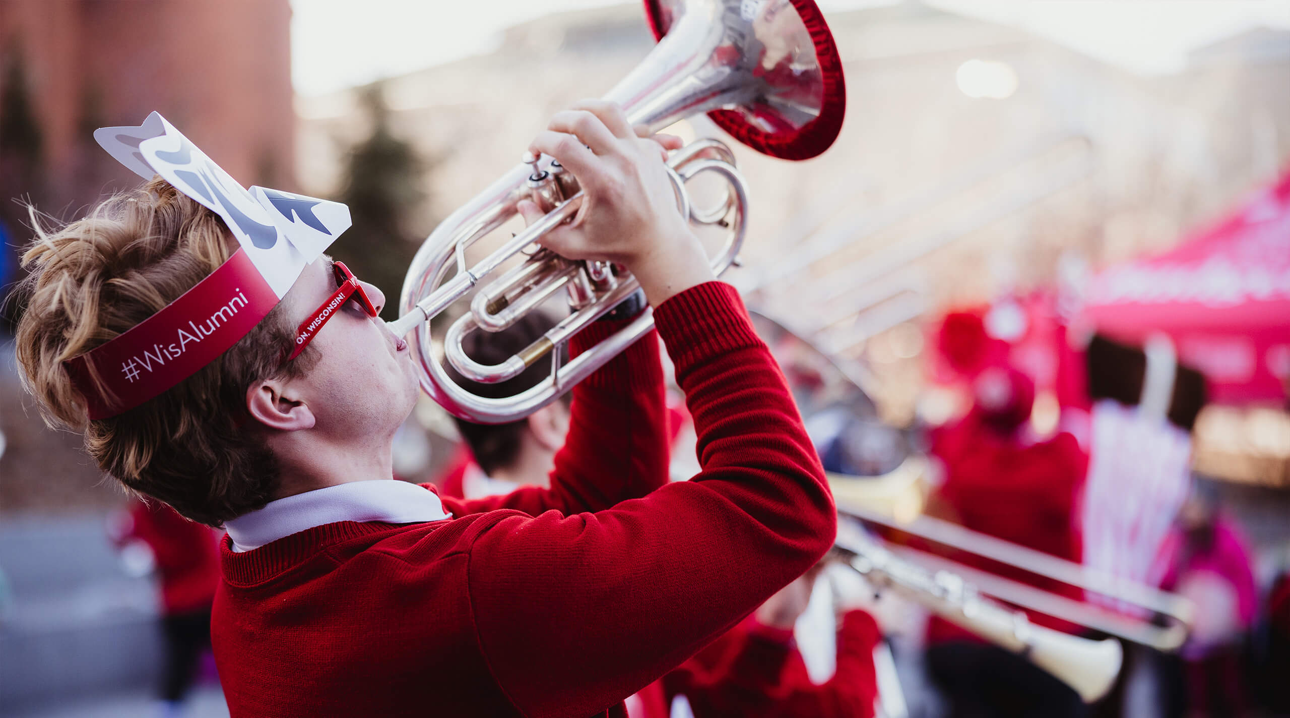 UW Marching Band playing in Alumni Park