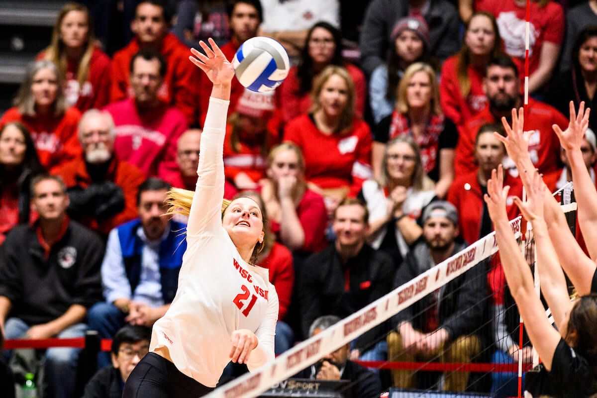 Grace Loberg plays volleyball.